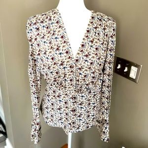 Petersyn Cottage Floral peasant top. Size Medium. EUC. Pleated front back.